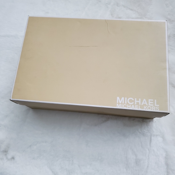 MICHAEL Michael Kors MK City Sneakers - Picture 5 of 6